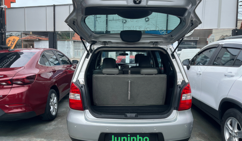 
								Nissan Grand Livina 2010 7 Lugares full									